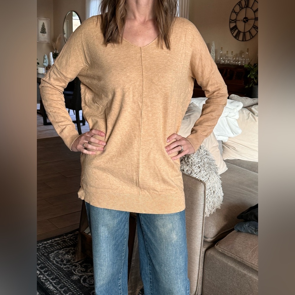 Dreamers women’s size medium sweater